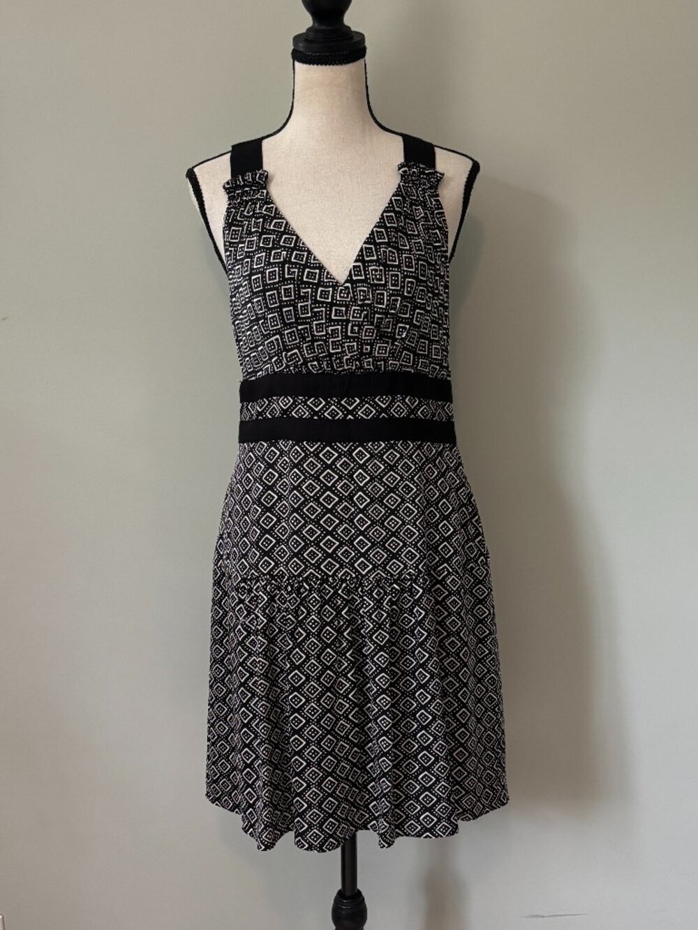 Diane von Furstenberg Silk Geometric Print Dress Size 8 Like New